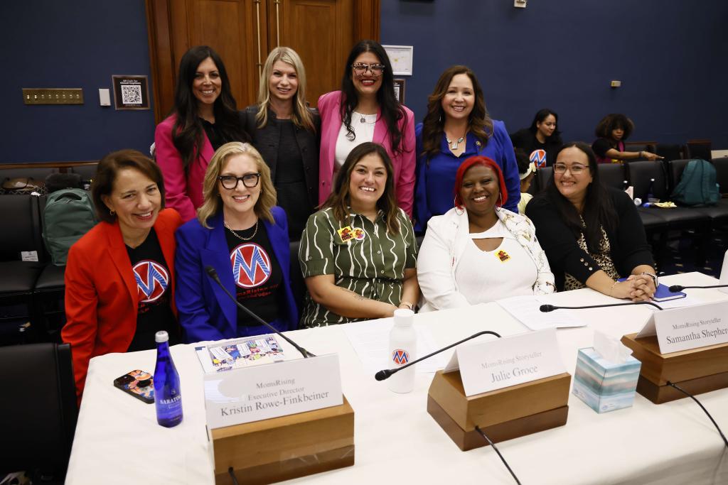 MomsRising members Julie, Samantha, & Nicole w/ MomsRising staff & Reps. Tlaib, Pettersen, Grijalva